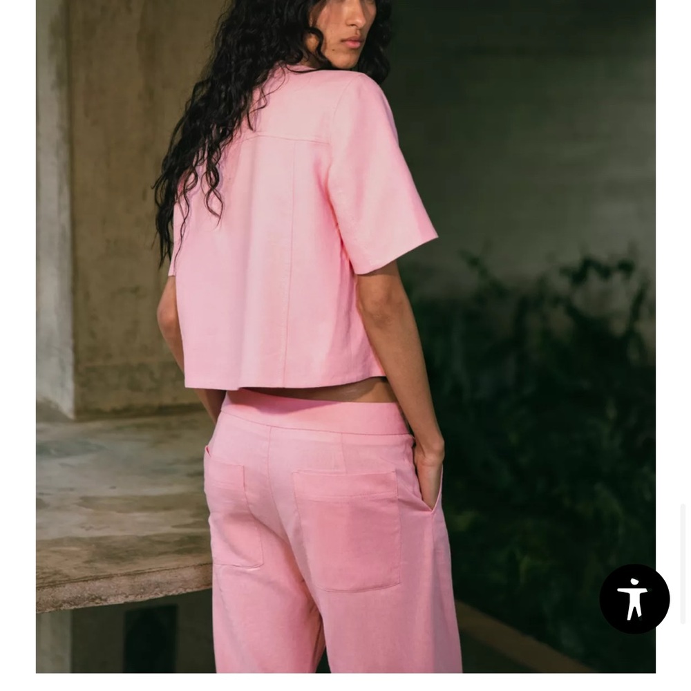 Short Sleeve Double-breasted Blazer. Pink color. Size Medium - Picture 6 of 10